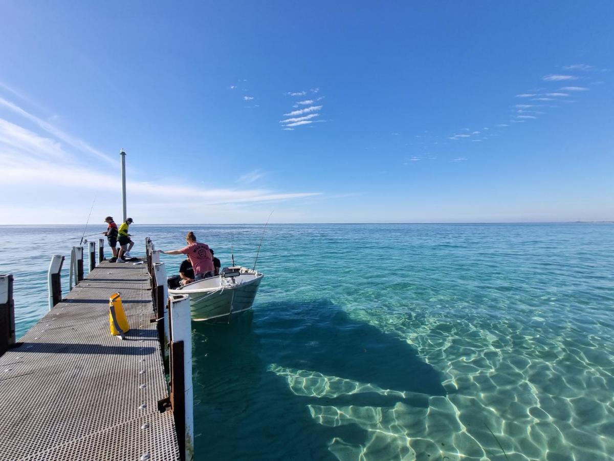 Beachfront Bliss, Waterfront Geographe Bay Villa Busselton Exterior photo