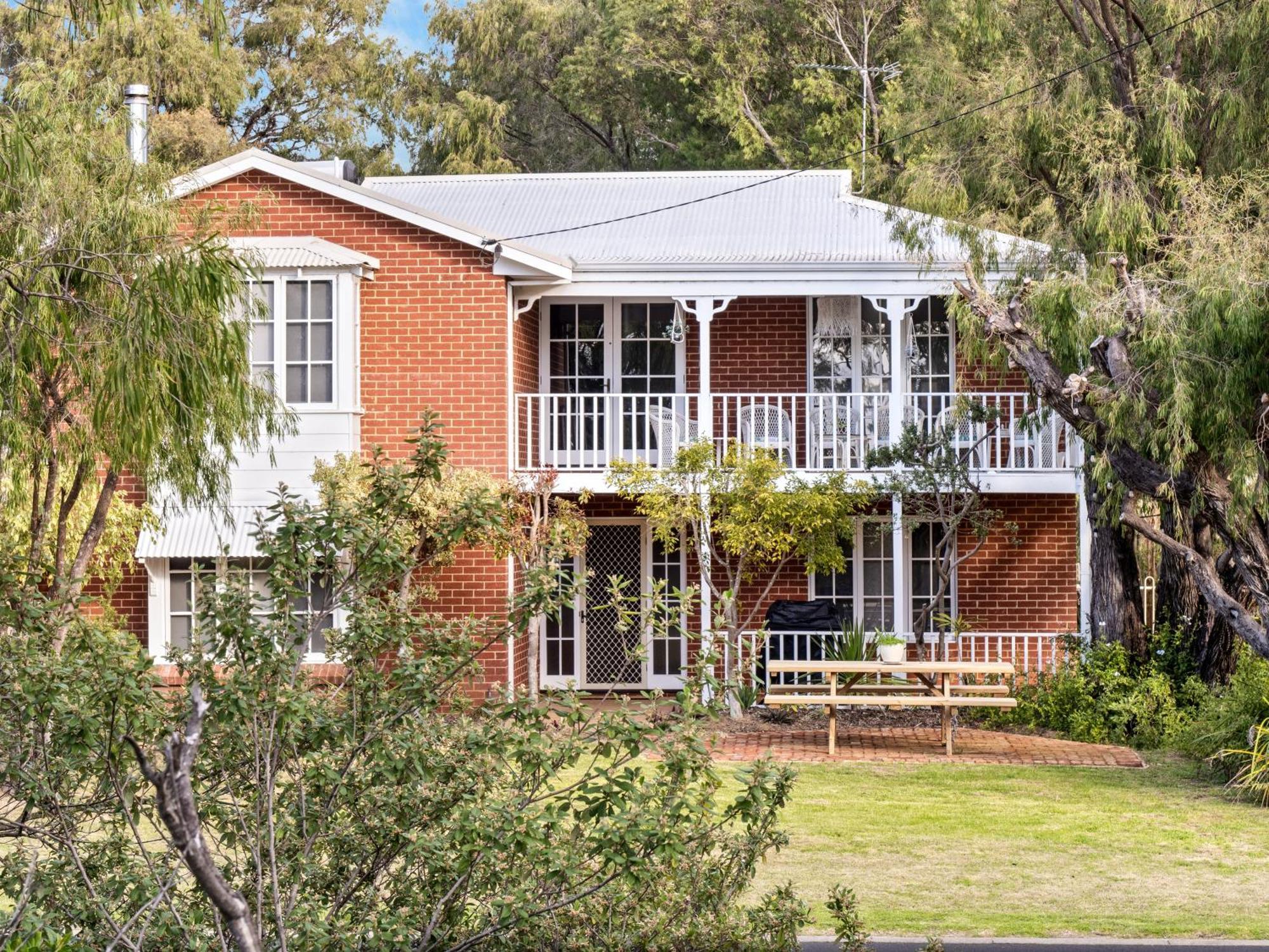 Beachfront Bliss, Waterfront Geographe Bay Villa Busselton Exterior photo